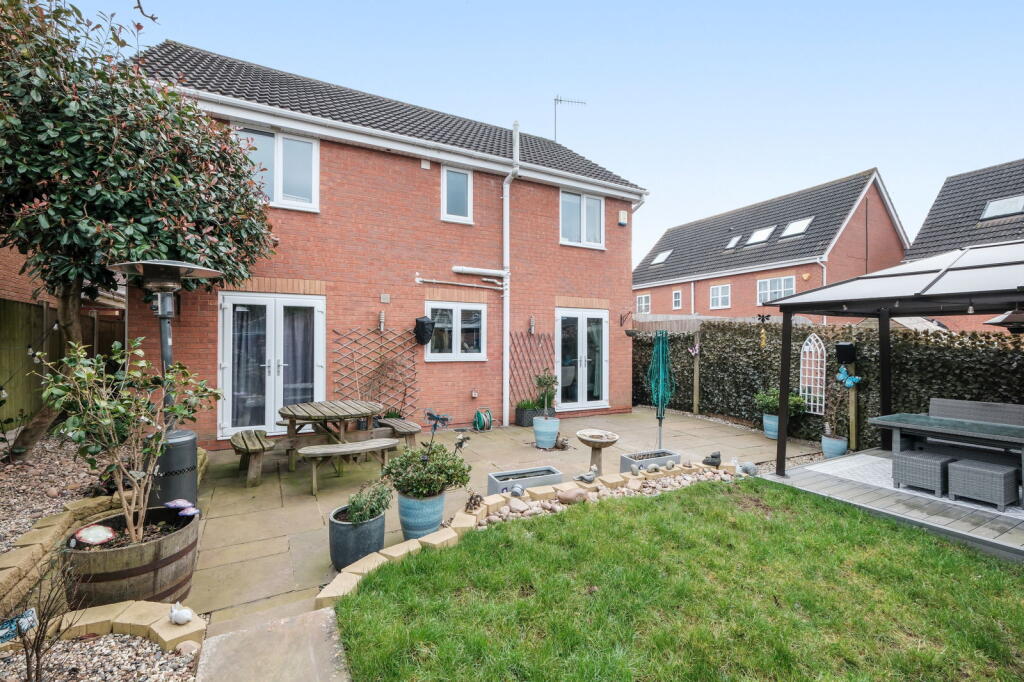 Additional property image - Sandown Drive, Catshill, Bromsgrove, B61 0SD