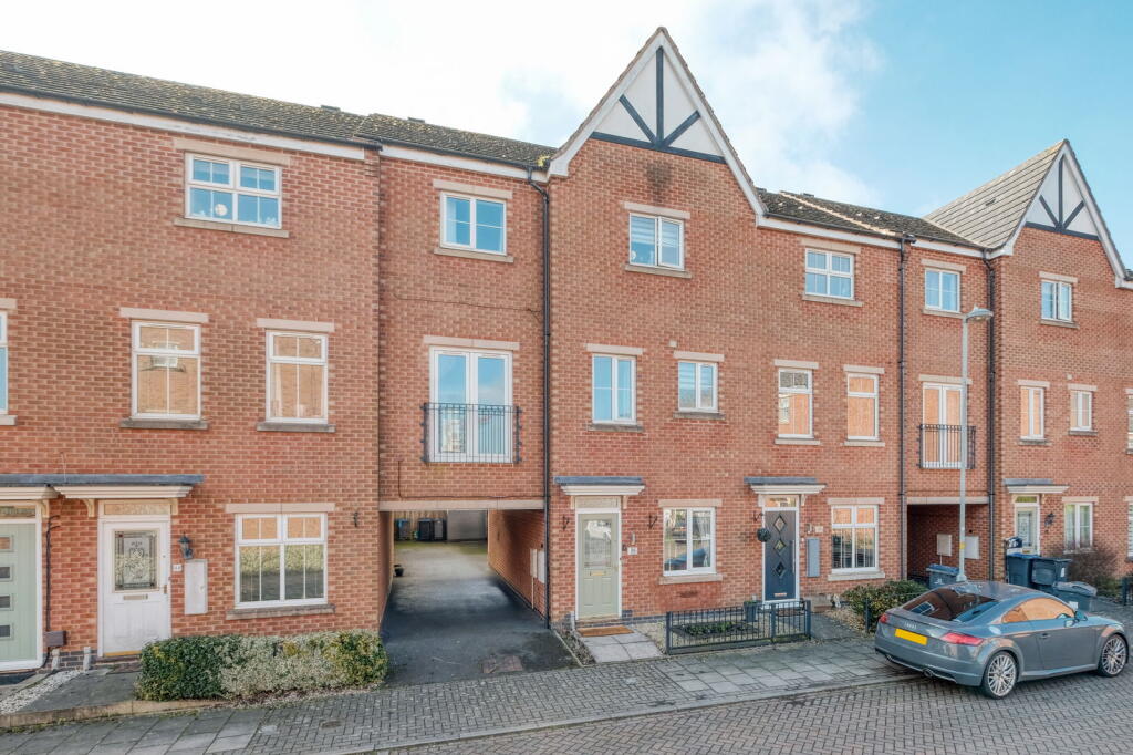 Main image of property: William Road, Northfield, Birmingham, B31 2PX