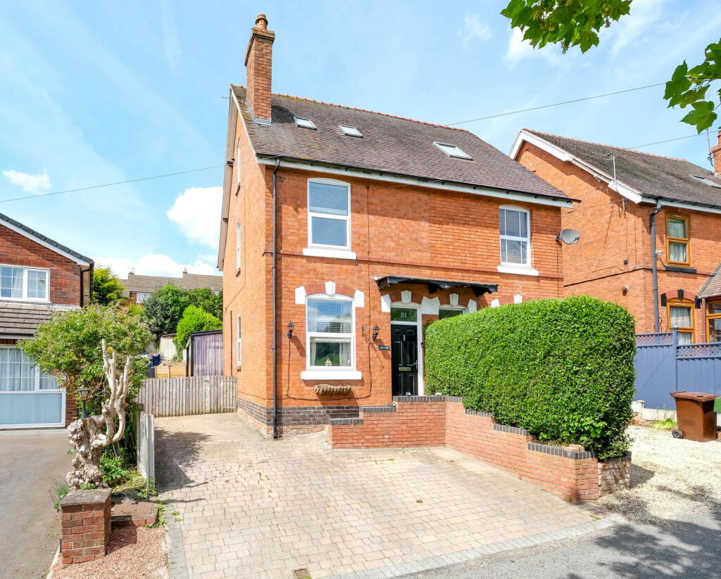 Main image of property: Lickey Rock, Marlbrook, Bromsgrove, B60 1HF
