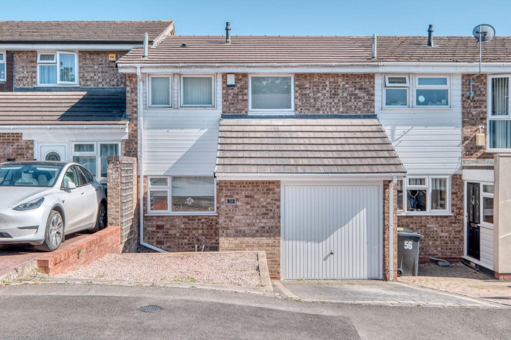 Main image of property: Pennine Road, Bromsgrove, B61 0TE
