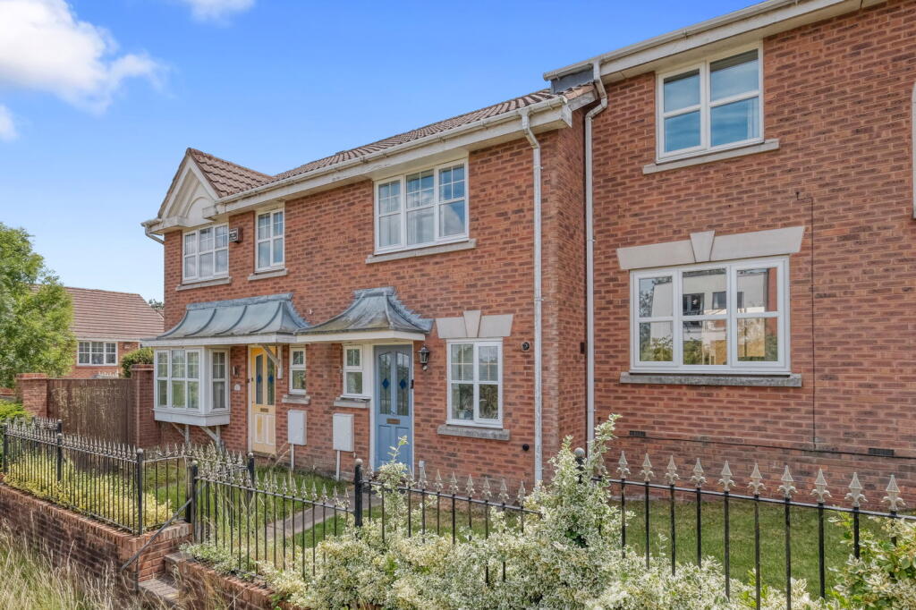 Main image of property: Brookdale Close, Rednal, Birmingham, B45 9FH