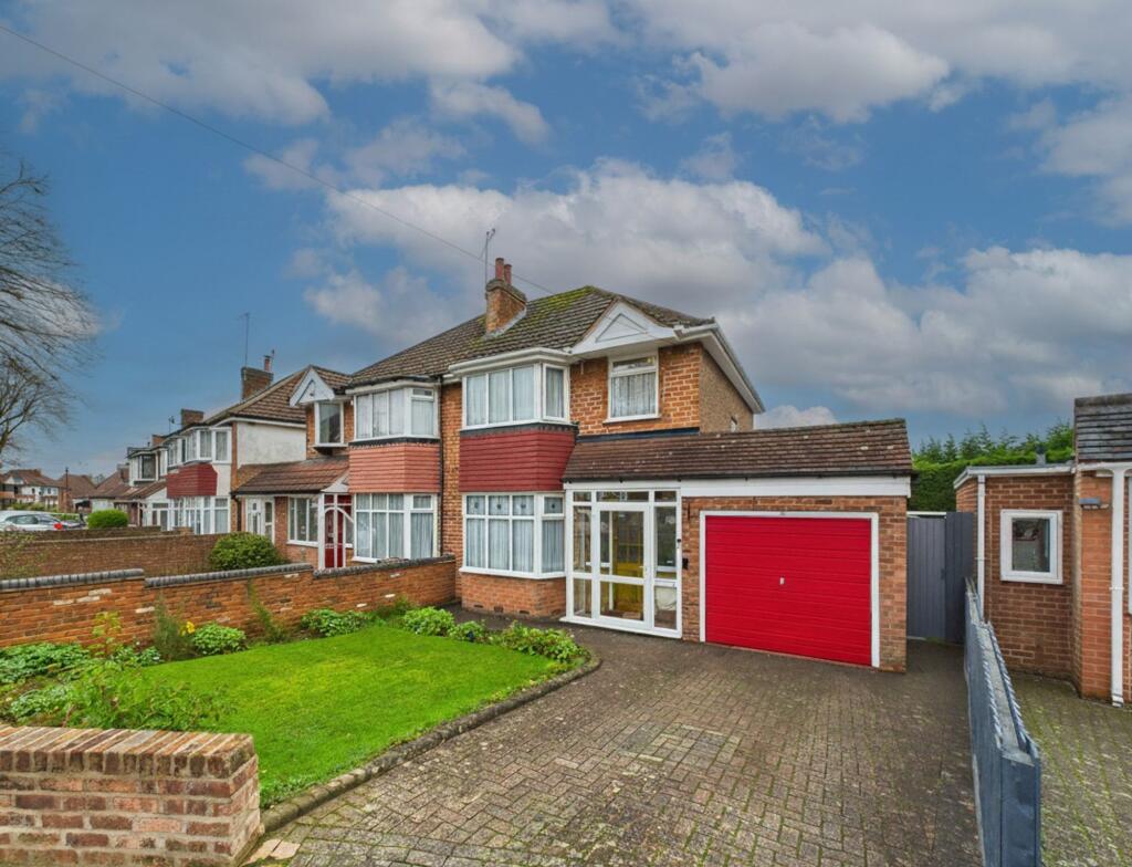 Main image of property: Kemshead Avenue, Birmingham, B31