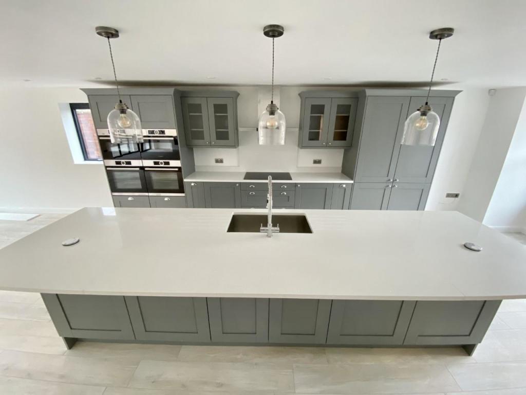 4 bedroom detached house for sale in New Lane, Skelmanthorpe