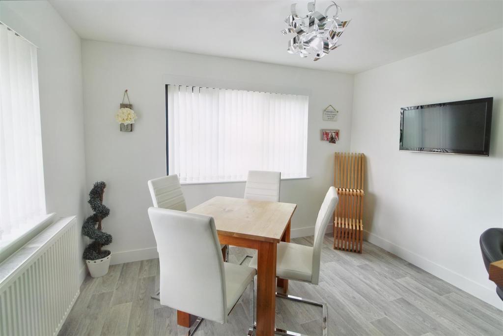 4 bedroom detached bungalow for sale in Ings Mill Avenue, Clayton West