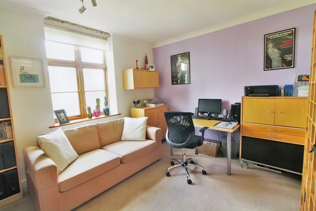 4 bedroom detached house for sale in Gatehead Lane, Hepworth, Holmfirth