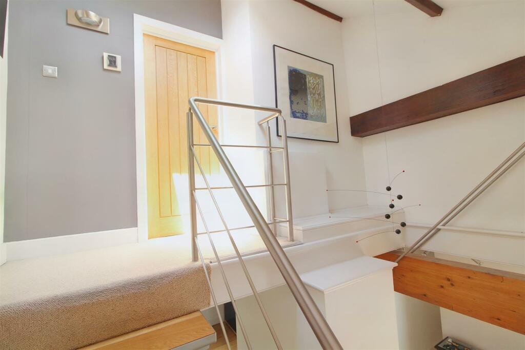 4 bedroom detached house for sale in Gatehead Lane, Hepworth, Holmfirth