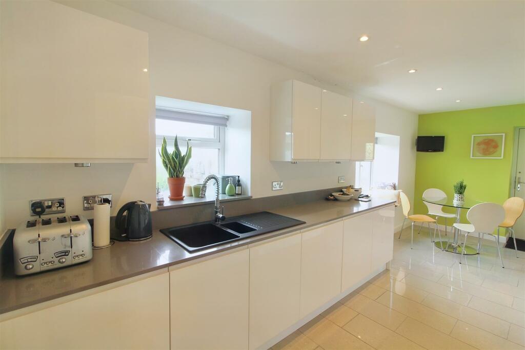 4 bedroom detached house for sale in Gatehead Lane, Hepworth, Holmfirth