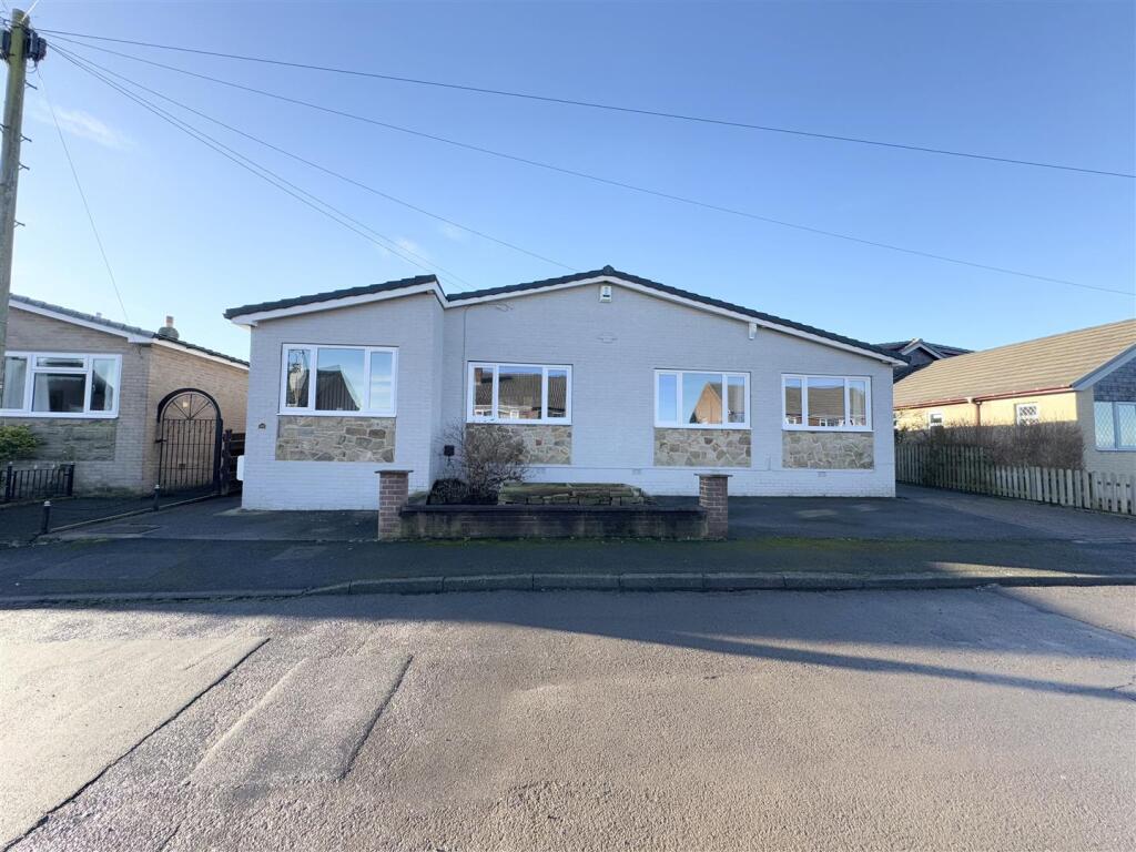 Main image of property: Westfield Avenue, Skelmanthorpe, HD8 9AH
