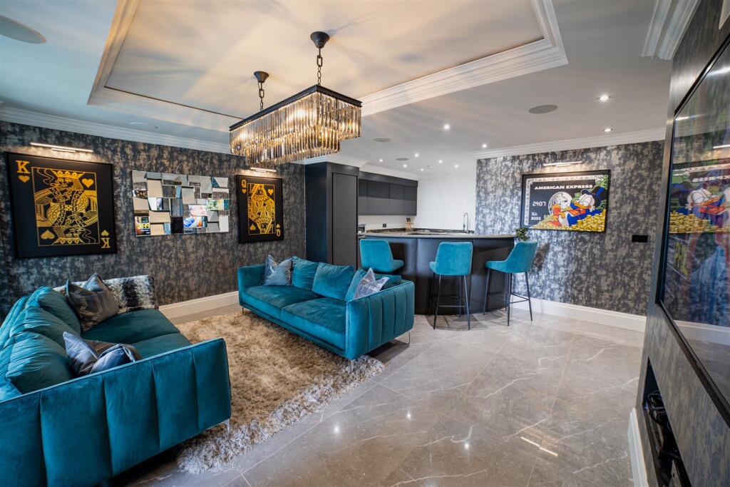 Main image of property: Park Row, Leeds, LS1 5HB