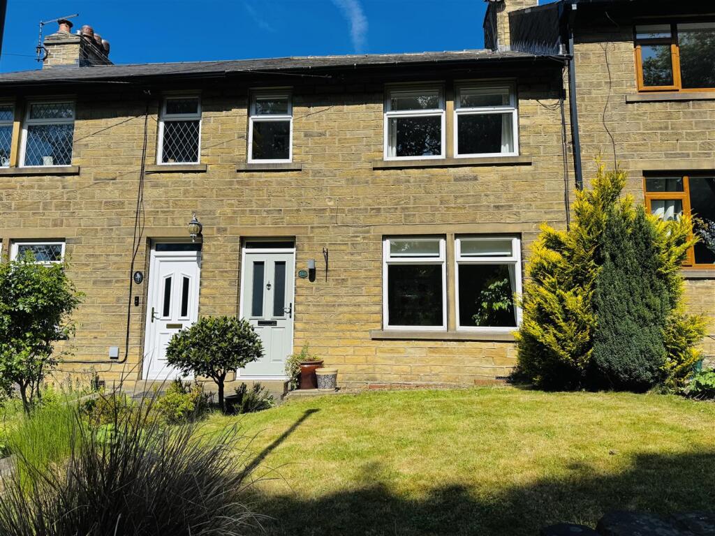 Main image of property: Turnshaw Road, Kirkburton, HD8 0TL