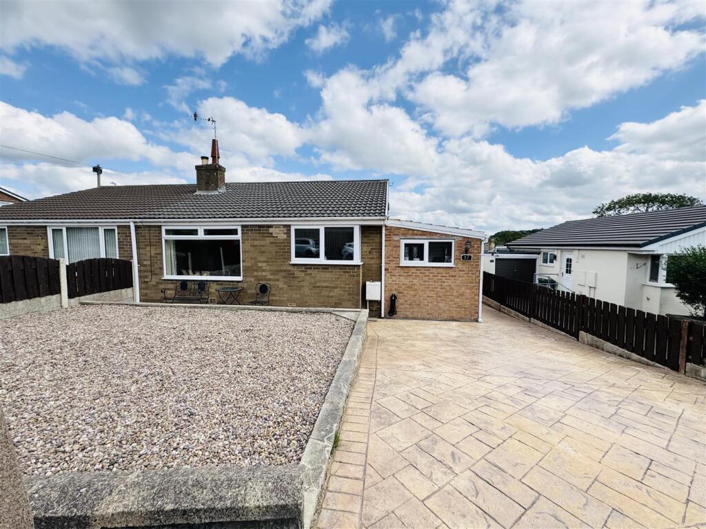 Main image of property: Dearn Field, Upper Cumberworth, HD8 8NX