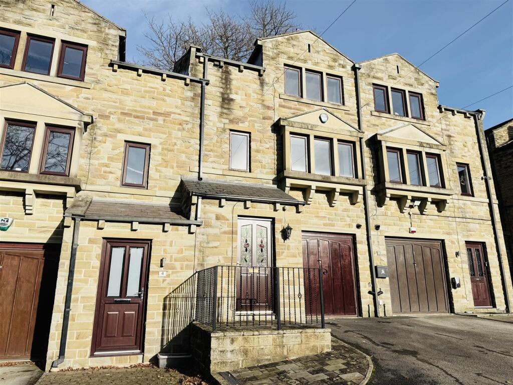 Main image of property: Springfield Lane, Kirkburton, Huddersfield HD8 0NZ