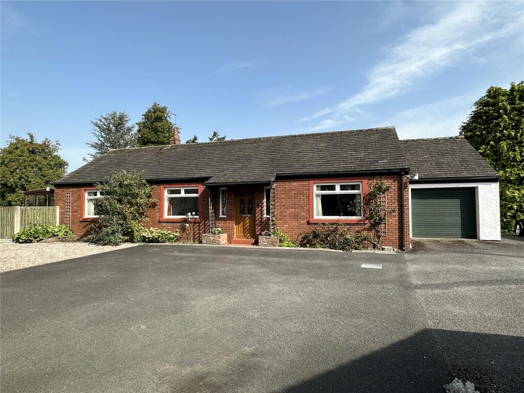2 bedroom bungalow for sale in Townhead Road, Dalston, Carlisle