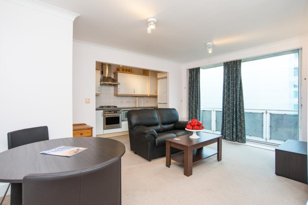1 bedroom apartment for rent in Regent Court, North Bank, London NW8