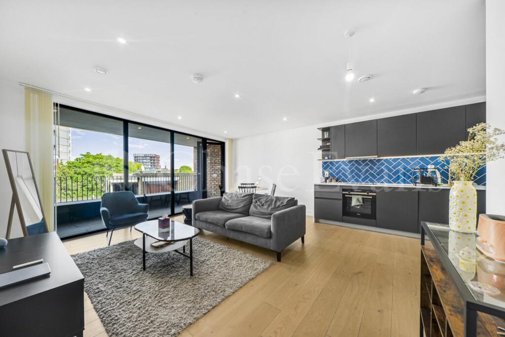 Main image of property: Rosewood Building, Shoreditch Exchange, Cremer Street & Gorsuch Place, Shoreditch, London, E2