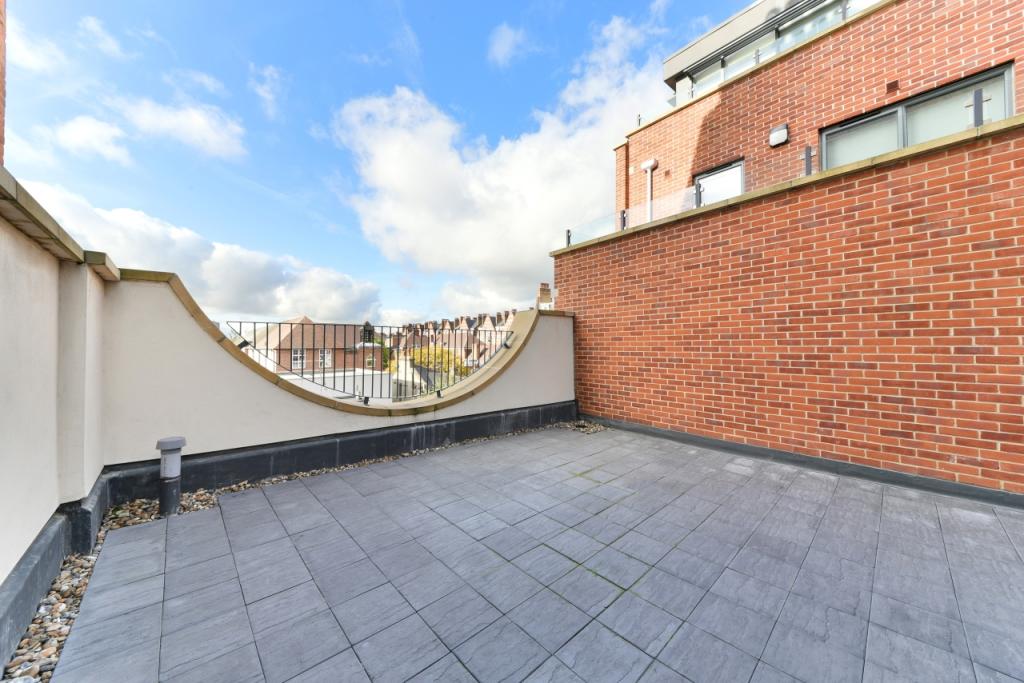 4 bedroom house for sale in Avonmore Road, Kensington, London W14