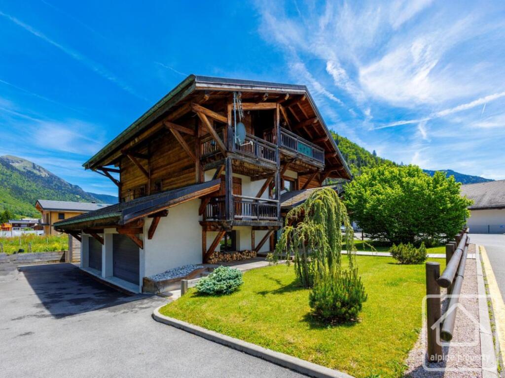Main image of property: Rhone Alps, Haute-Savoie, Montriond