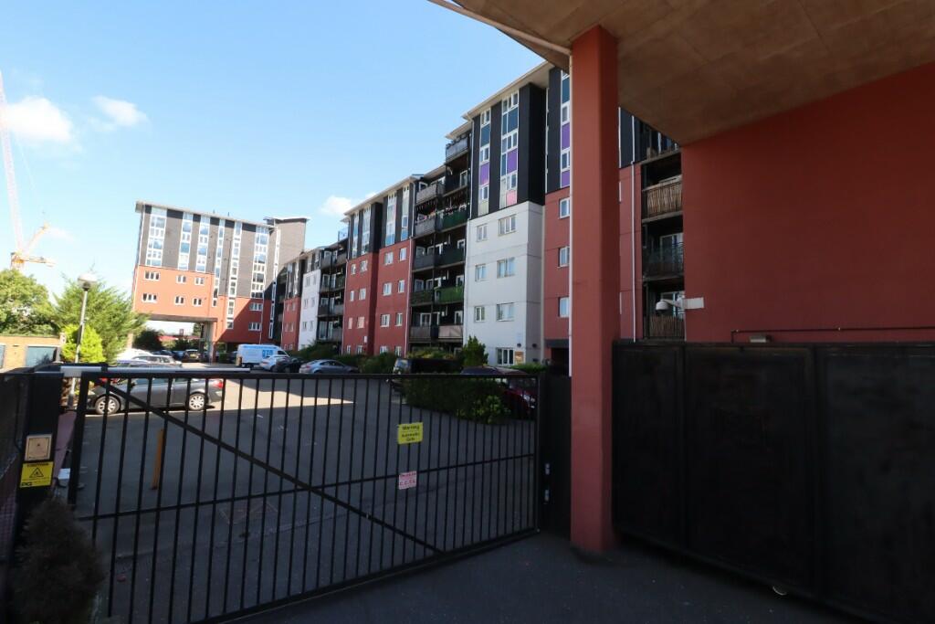 Lower Southend Road, Wickford, Essex, SS11