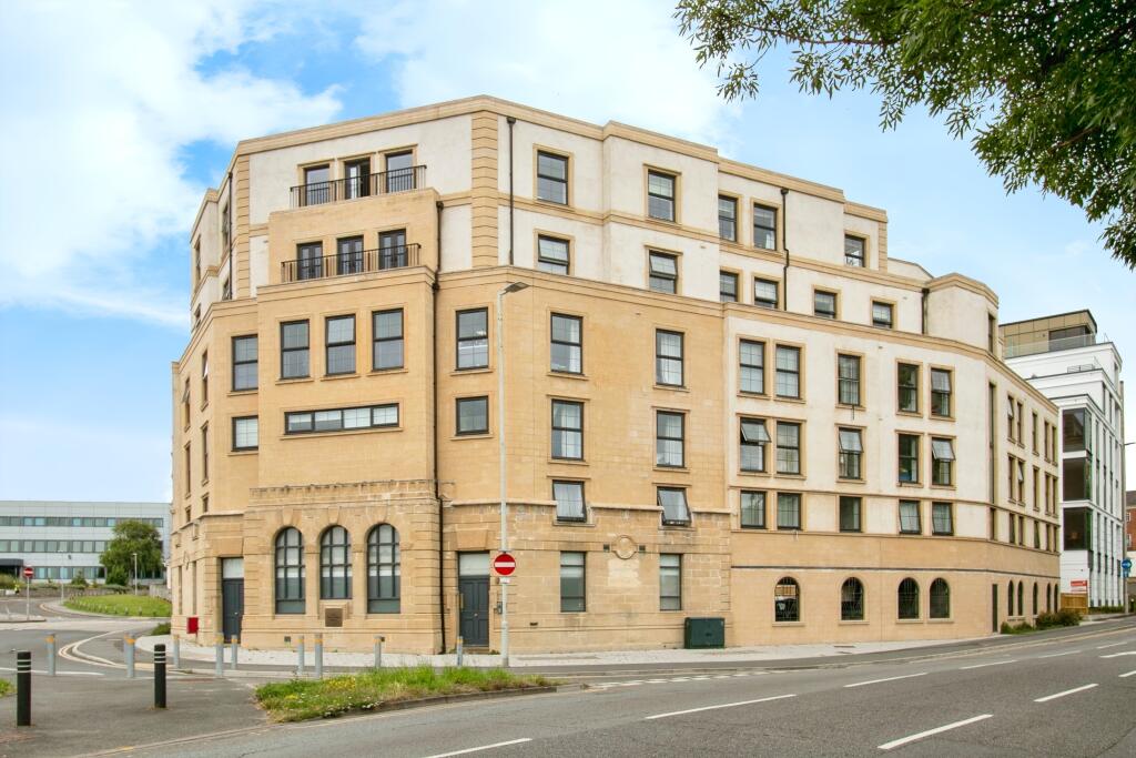 Main image of property: Commercial Road, POOLE, Dorset, BH14