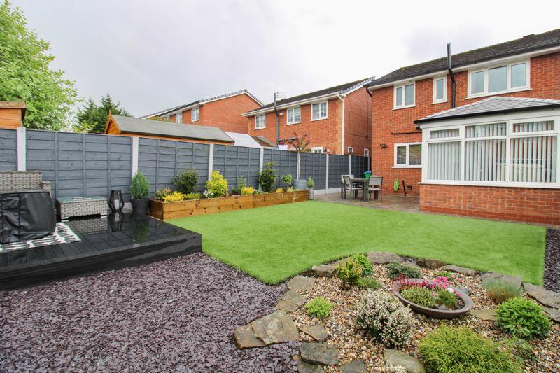 3 bedroom detached house for sale in Brockway, Rochdale OL16 4QT, OL16