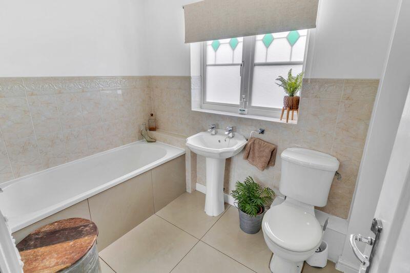 4 bedroom detached house for sale in Tarnside Close, Rochdale OL16 2QD