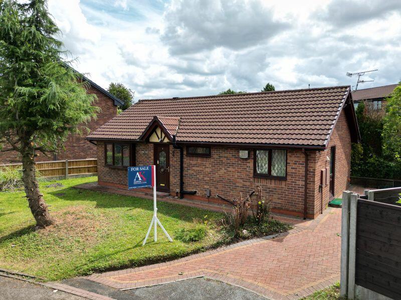 2 bedroom detached bungalow for sale in Glazebrook Close, Heywood, OL10