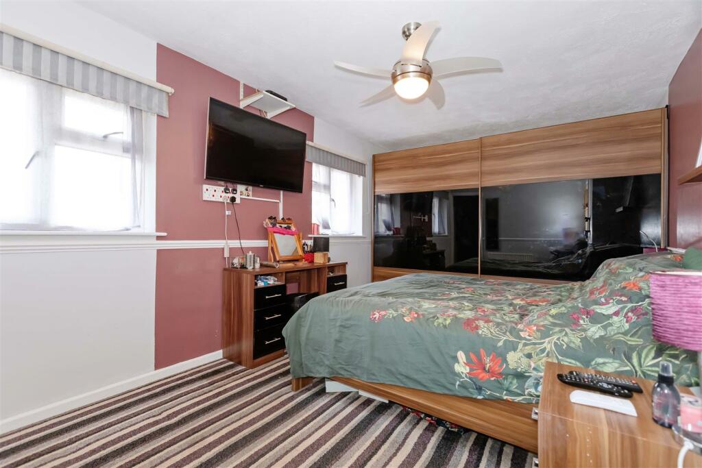 Additional property image - Limbrick Lane, Goring-By-Sea, Worthing