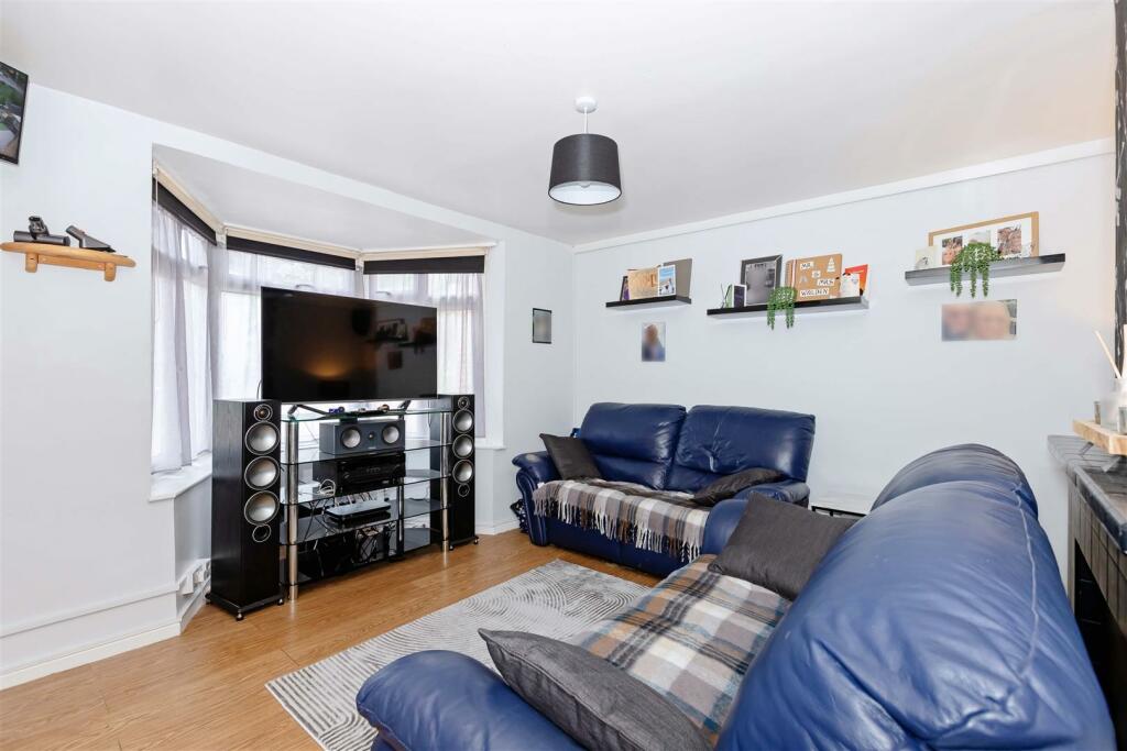 Additional property image - Limbrick Lane, Goring-By-Sea, Worthing