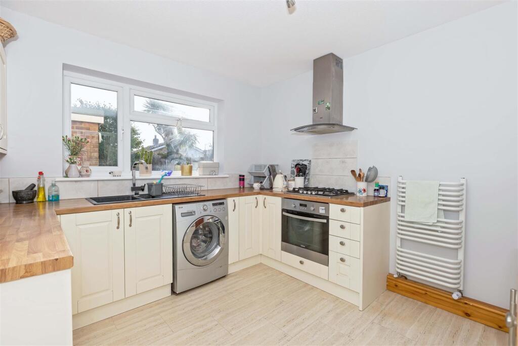 Additional property image - Doone End, Ferring