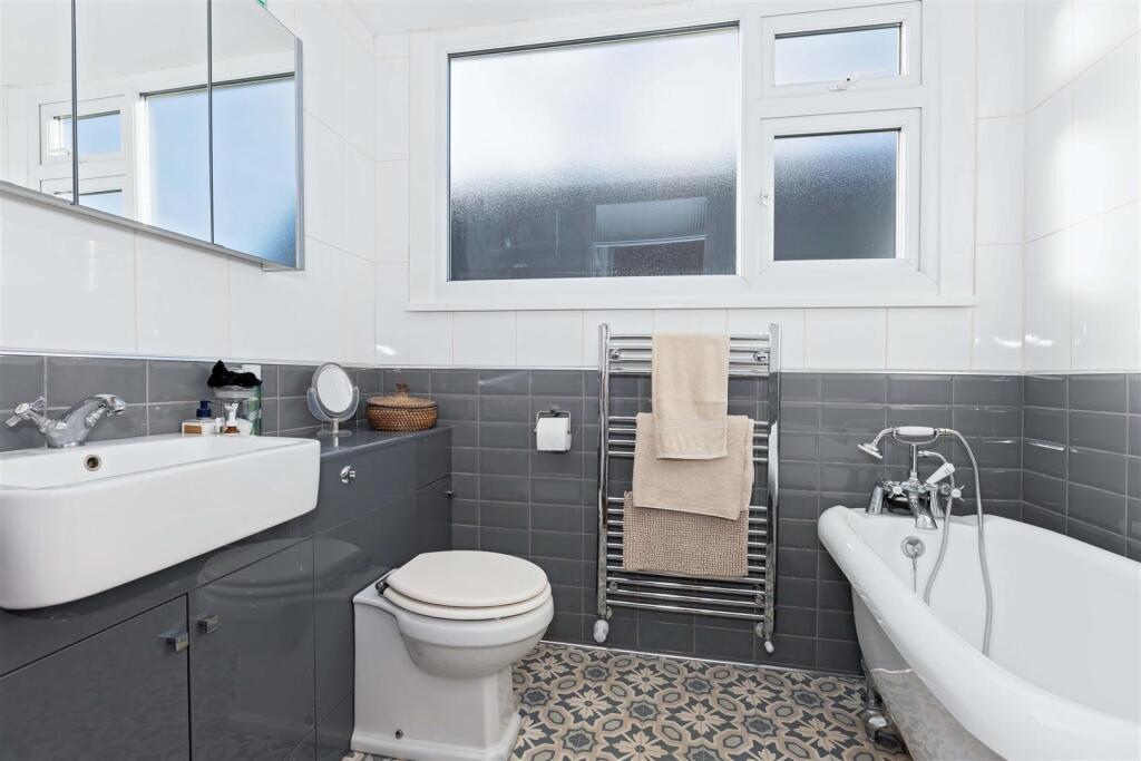 Additional property image - Doone End, Ferring