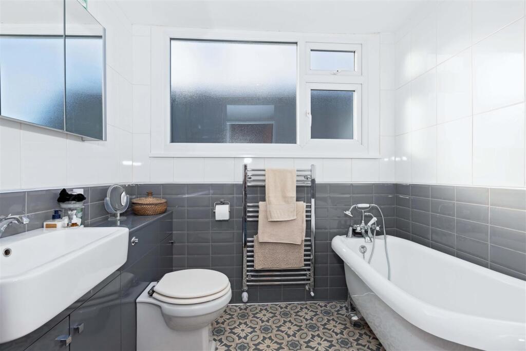 Additional property image - Doone End, Ferring