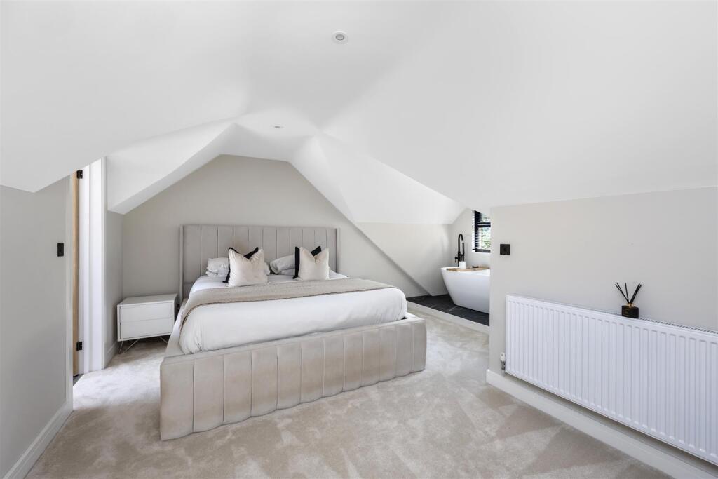 Additional image 9 of Aldsworth Avenue, Goring-By-Sea, Worthing