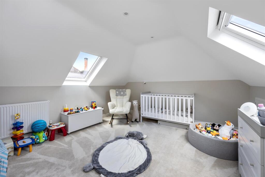 Additional image 10 of Aldsworth Avenue, Goring-By-Sea, Worthing