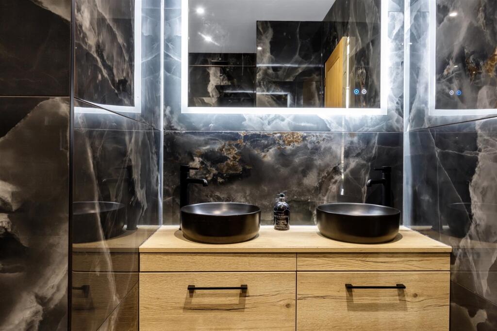 Additional image 28 of Aldsworth Avenue, Goring-By-Sea, Worthing