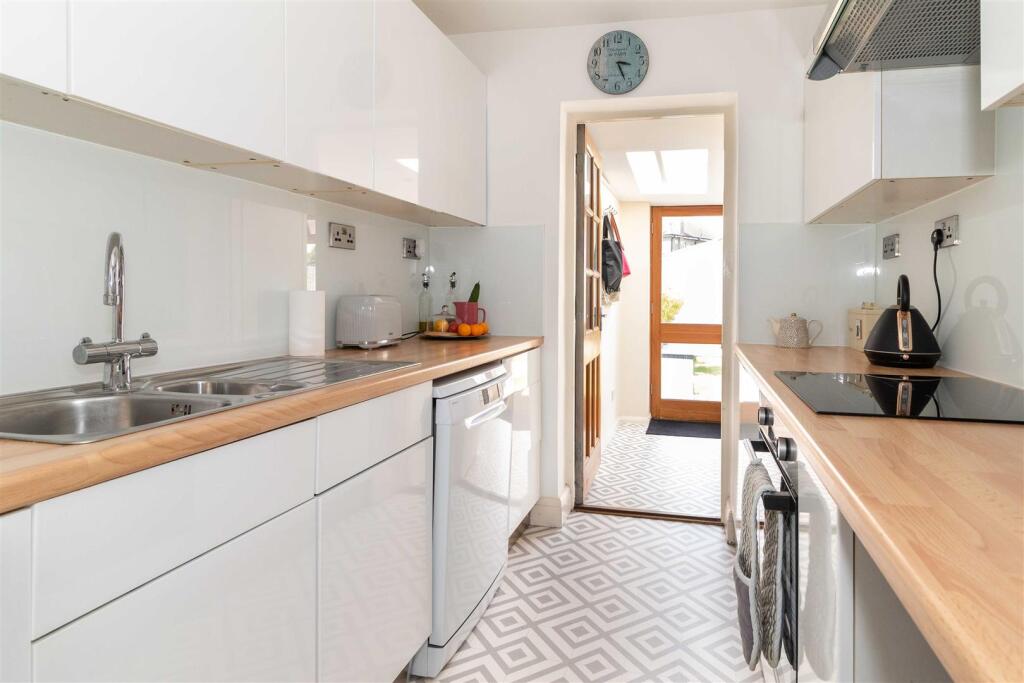 Additional image 2 of Sunny Close, Goring-By-Sea, Worthing