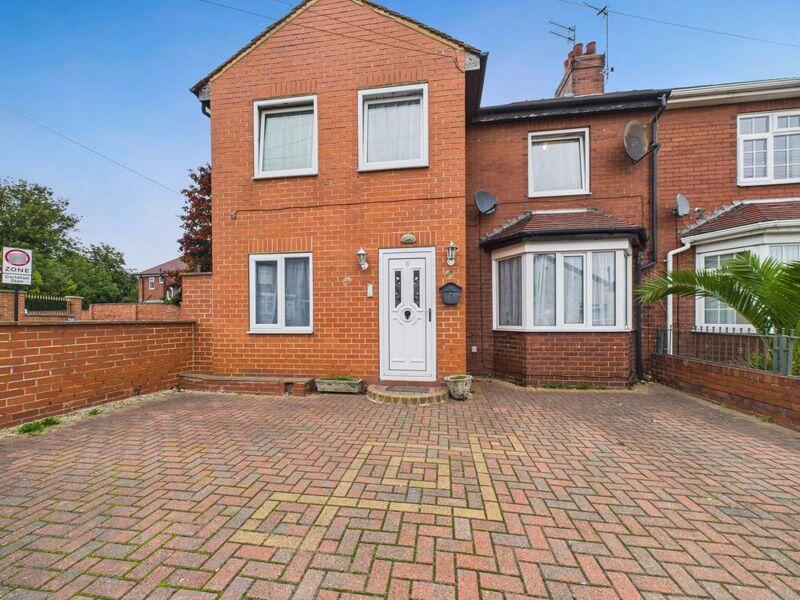 5 bedroom semi-detached house
