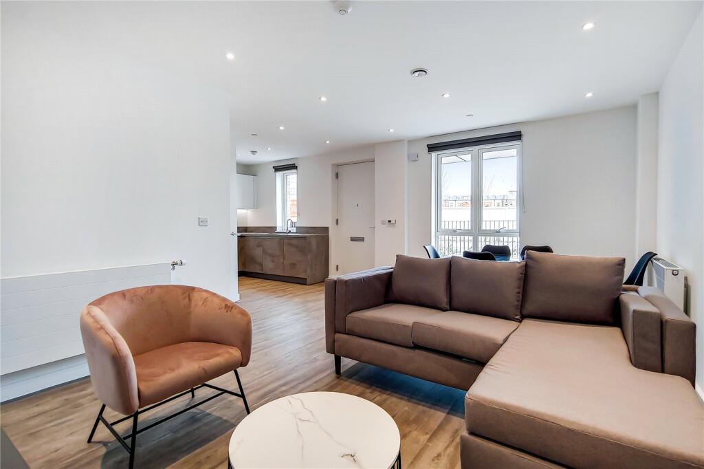 Main image of property: Barking, Essex, IG11