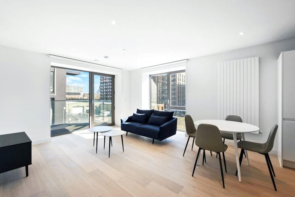 Main image of property: 1 Shipwright Street, London, E16