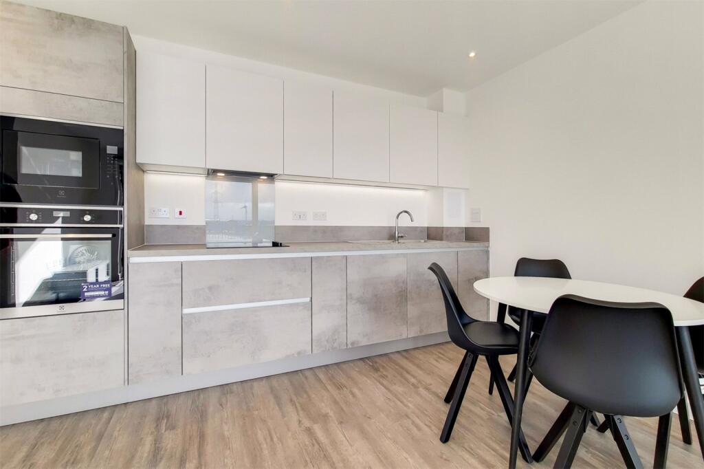 Main image of property: 36 Fresh Wharf Road, Barking, Essex, IG11