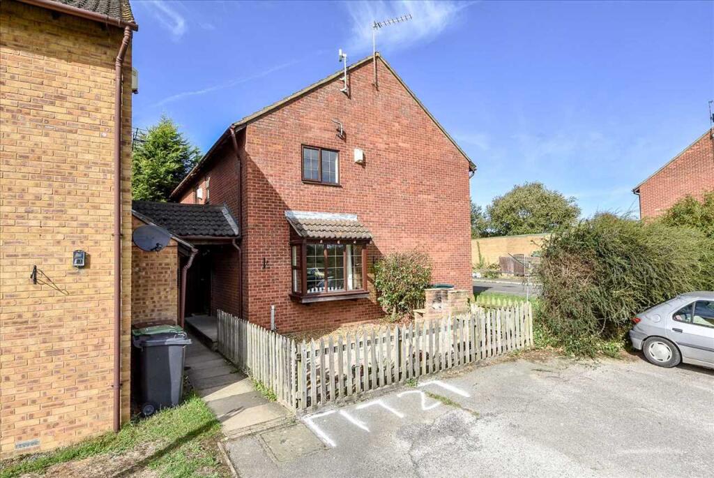 Main image of property: Senwick Drive, Wellingborough, NN8 1RY
