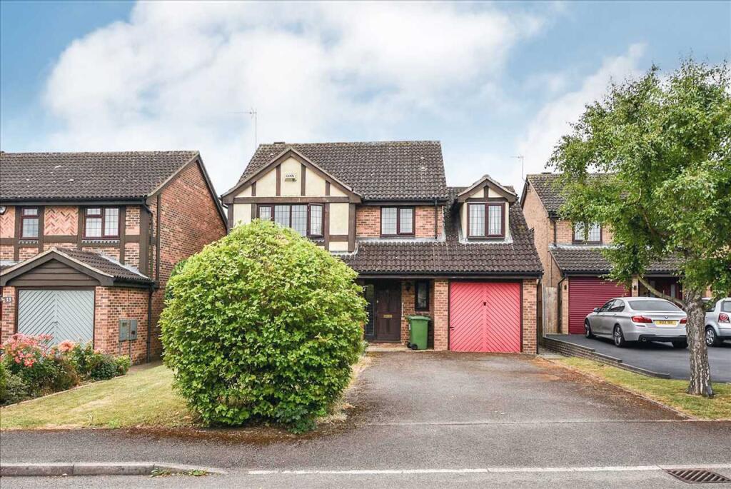 Main image of property: Humber Gardens, Wellingborough, NN8 5WE
