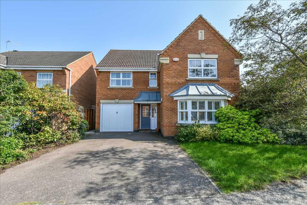 4 bedroom detached house for sale in Charlbury Close, Wellingborough, NN8 2NS, NN8
