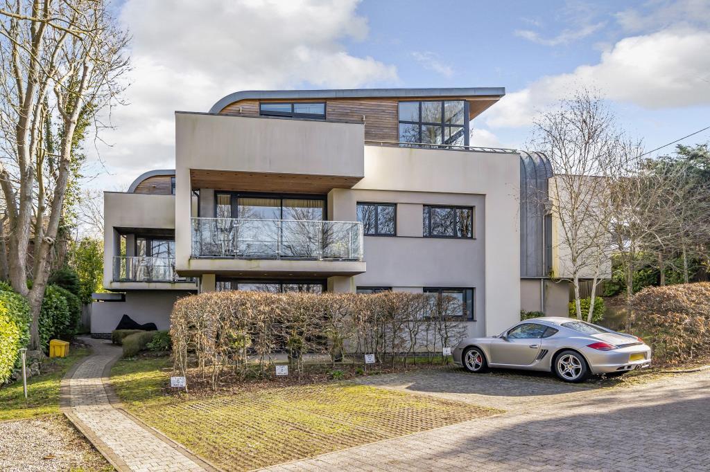 Main image of property: Cumnor Hill, Botley, OX2