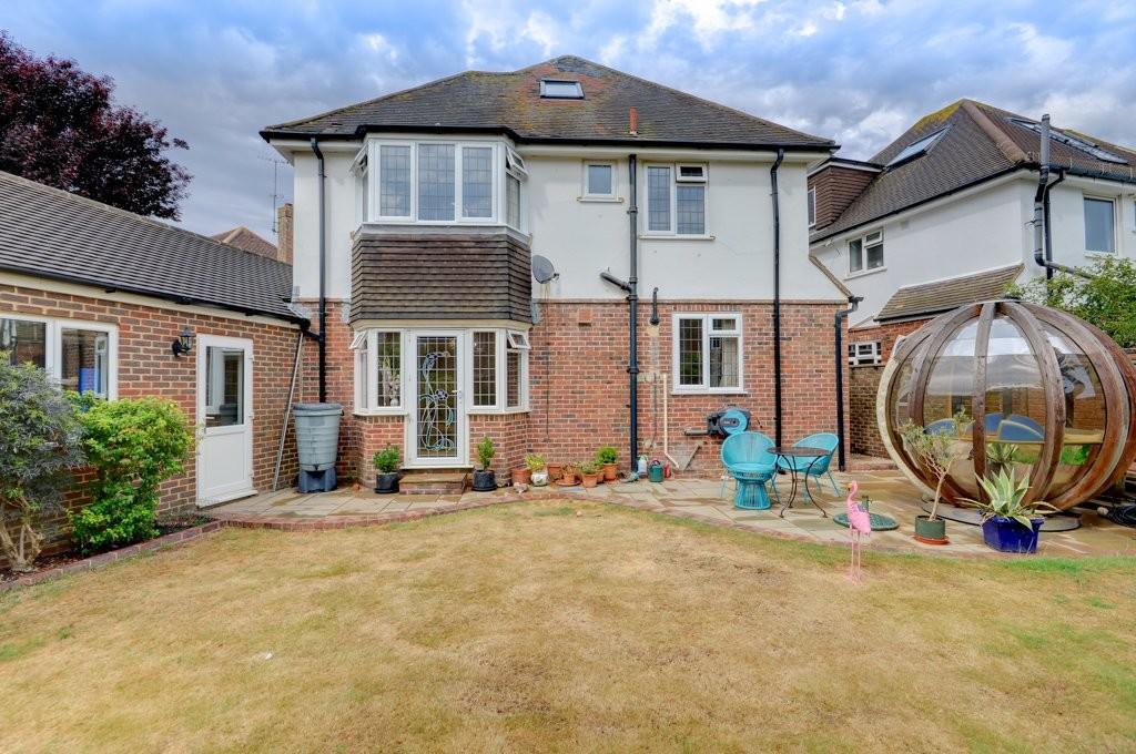4 bedroom detached house for sale in Hythe Road, Worthing, BN11
