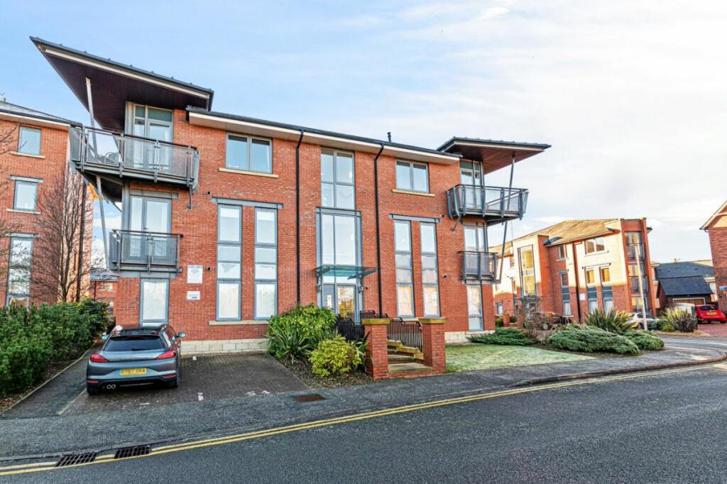 2 bedroom apartment for sale in Hopkinson Court, Walls Avenue, Chester, CH1