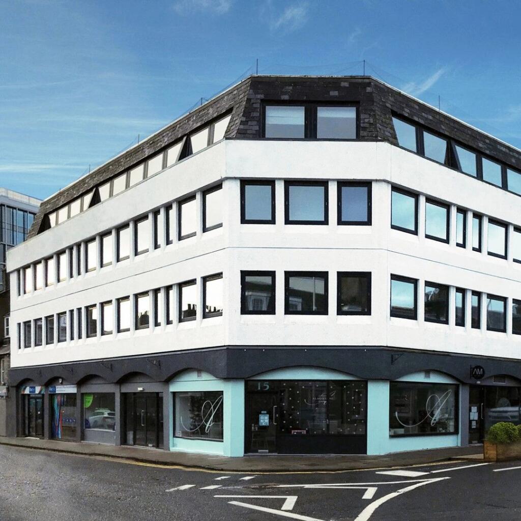 Main image of property: 3 Bedroom Apartment - Aberdeen