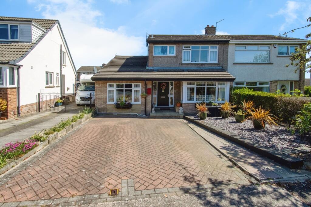 Main image of property: Mapplewell Crescent, Ossett, West Yorkshire, WF5