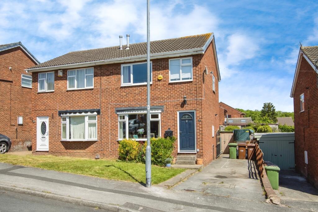 3 bedroom semi-detached house