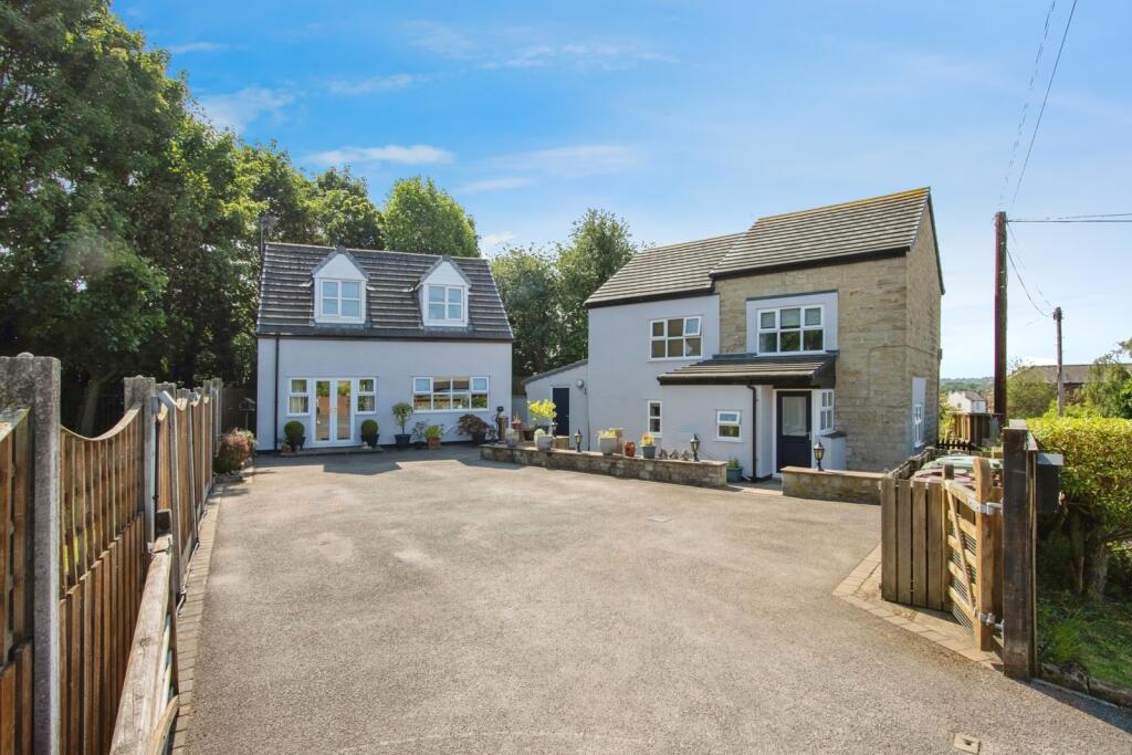 Main image of property: Long Causeway, Stanley, Wakefield, West Yorkshire, WF3