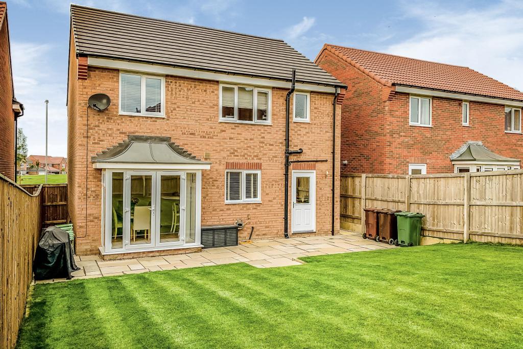 4 bedroom detached house for sale in Herbage View, Crofton, Wakefield